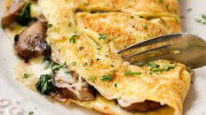 Cheesy Mushroom and Spinach Omelet