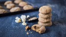 Chewy Ginger Treacle Cookies