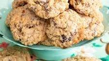 Chewy Oatmeal Coconut Cookies