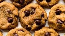 Chewy Pumpkin Chocolate Chip Cookies