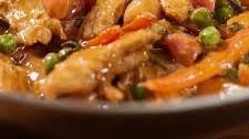 Chicken Stir-Fry with Spicy Peanut Sauce