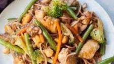 Chinese plum sauce noodles with chicken and veggies