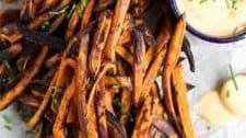 Chipotle Sweet Potato Fries with Honey Sriracha Aioli