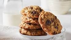 classic oatmeal raisin cookies