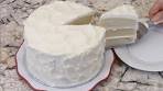 Classic Vanilla Cake with Buttercream Frosting - 香草蛋糕和 ...