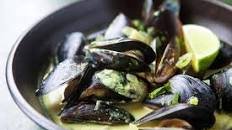 Coconut Curry Mussels