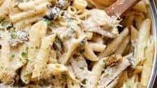 Creamy Mushroom Chicken Pasta (One Pot)