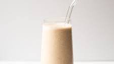 Creamy Oat Milk Smoothie (w/ Protein!)