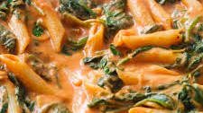 Creamy Spinach Tomato Pasta