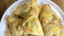 Cypriot Flaounes Recipe (Cheese Filled Easter Bread)