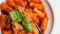 Delicious Tomato Nduja Pasta (pasta con nduja)