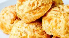 Easy Cheddar Biscuits