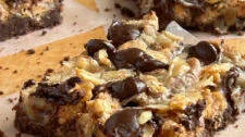 Easy Ghirardelli Seven Layer Brownie Bar Recipe
