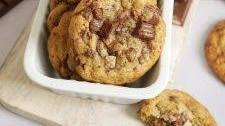 Easy Kitkat Chocolate Chip Cookies