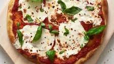 Easy Margherita Pizza at Home