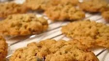Easy muesli cookies