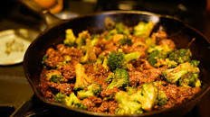 Easy Skillet Beef & Broccoli