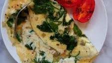 Easy Spinach Omelette Recipe with Cheese