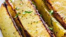 Extra Crispy Baked Garlic & Herb Potato Wedges