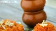 gajar ka halwa with khoya | carrot halwa | authentic gajar ka halwa |