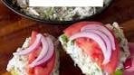 Greek tzatziki chicken salad🤌 Recipe⬇️ Ingredients 1/2 ...
