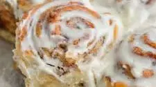 Greek Yogurt Cinnamon Rolls