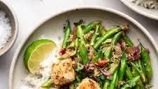 Green bean dry curry and coconut tofu