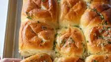 Hawaiian Rolls with Garlic Butter Recipe