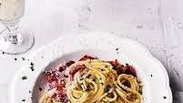 Healthier spaghetti carbonara with parma ham