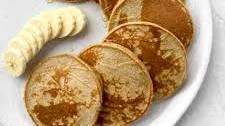 Healthy Banana-Oat Pancakes (10 Minutes!)