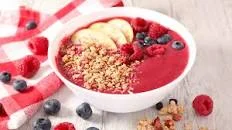 Himbeer-Smoothie-Bowl mit Yacon-Sirup