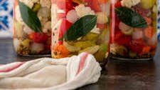 Homemade Giardiniera (Italian Pickled Vegetables)