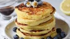 Lemon Mascarpone Pancakes