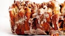 Maple Pecan Pull-Apart Bread