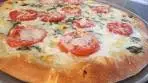 Margherita Pizza - Fresh Garlic, Basil and Roma Tomatoes ...