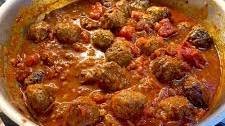 Meatballs with harissa tomato sauce