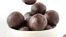 Mint Chocolate Energy Balls