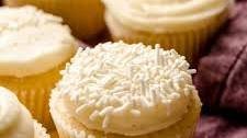 Moist Vanilla Cupcakes