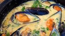 Mussels In lemon Garlic-Butter Sauce