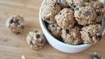 No-Bake Healthy Granola Energy Bites Recipe (Peanut Butter ...