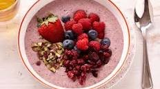 Oat and berry acai bowl recipe