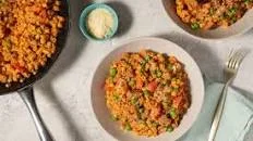 One-Pan Italian Sausage Ditalini with cheese and peas