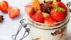 Parfait of quark with granola and fruit