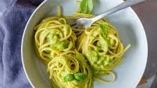 Pasta con crema di avocado