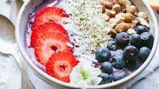 Peach Berry Protein Smoothie Bowl