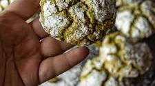 Pistachio Amaretti