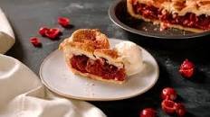 Quandong pie