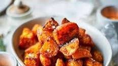 Roast potatoes with paprika