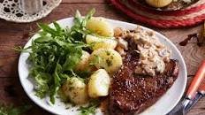 Rump steak with mushroom sauce and baby potatoes