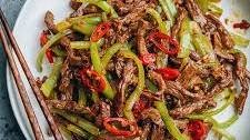 Shredded Beef and Pepper Stir Fry (青椒肉丝)
